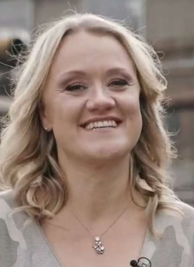 Lisa Feller bei Zum Lachen ins Revier