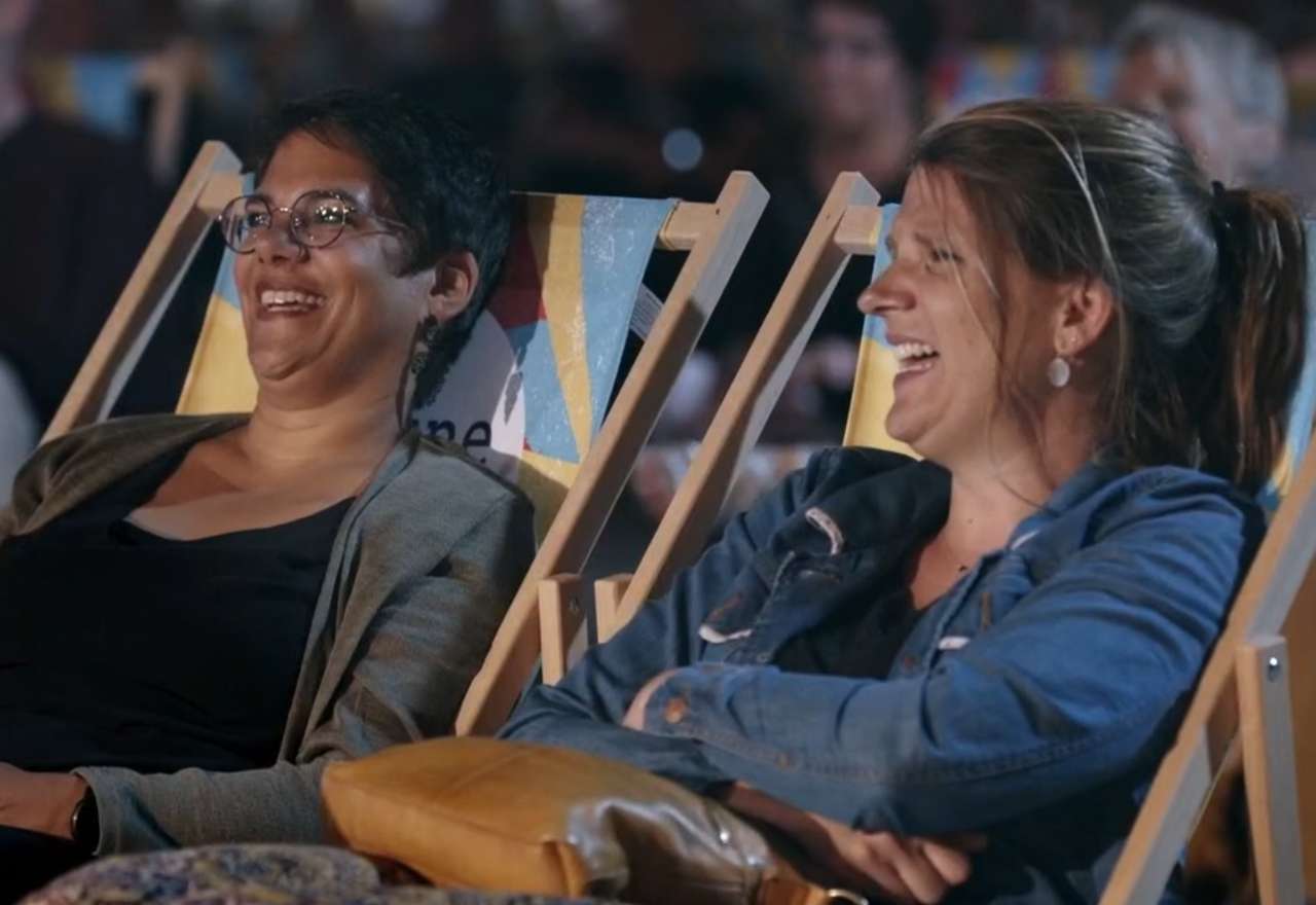 Lachende Zuschauerinnen bei Zum Lachen ins Revier